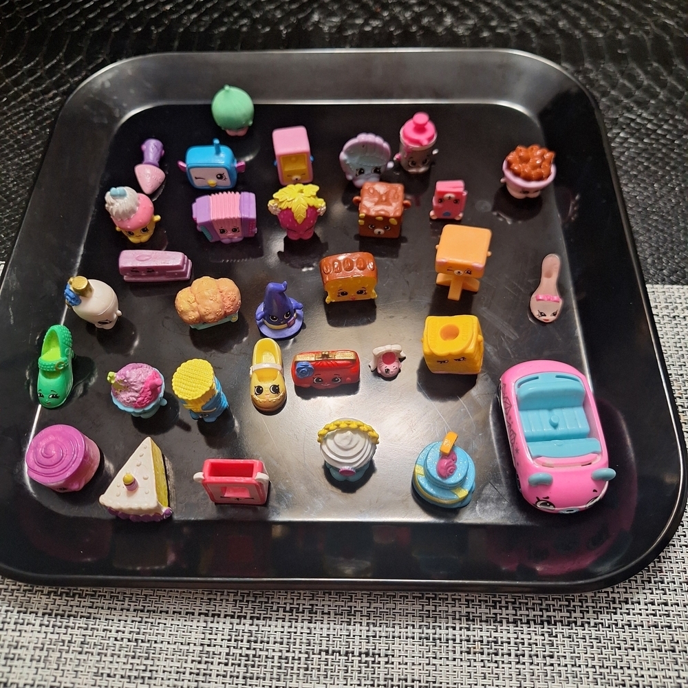 Shopkins Lot Of Collectible Figures 155 Pcs - Picture 4 of 5